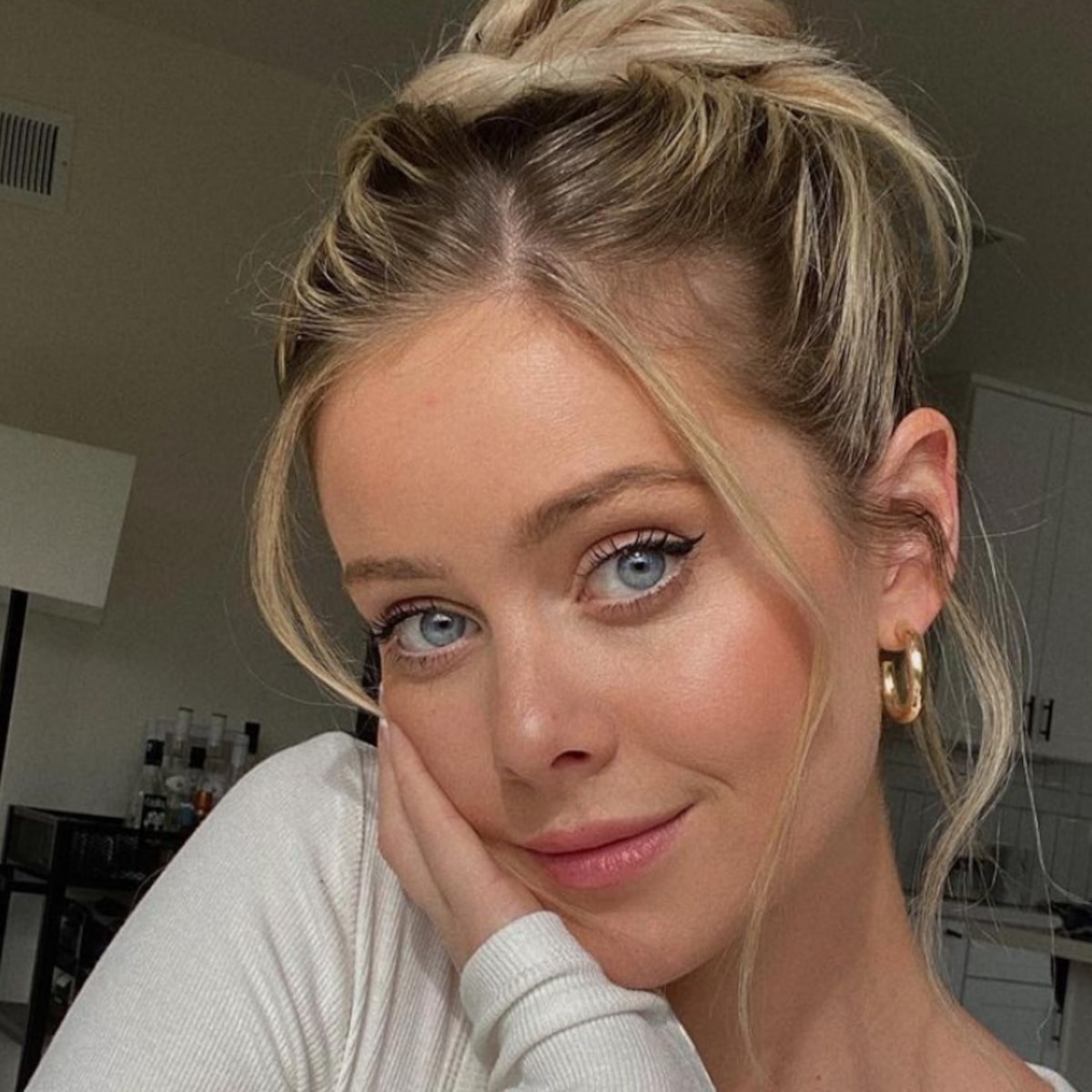 Hannah Godwin Teases First Dance Color Scheme And More Plans For Wedding With Dylan Barbour