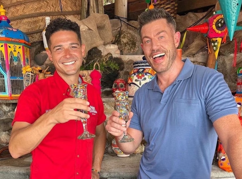Wells Adams & Jesse Palmer Put Their Friendship to the Test — Find Out Who  Knows Who Better!